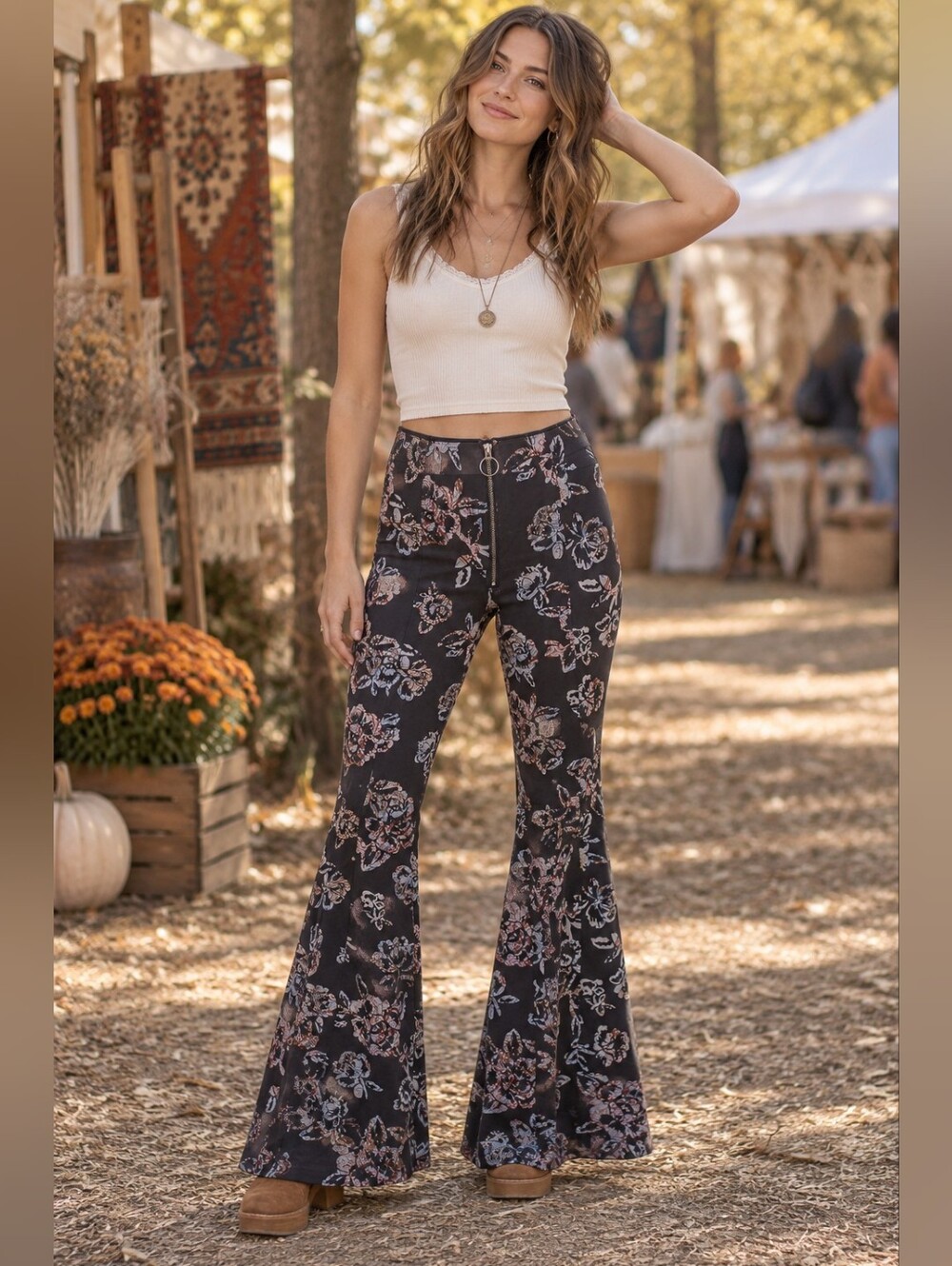 Floral Print High-Waist Flare Pants in Black